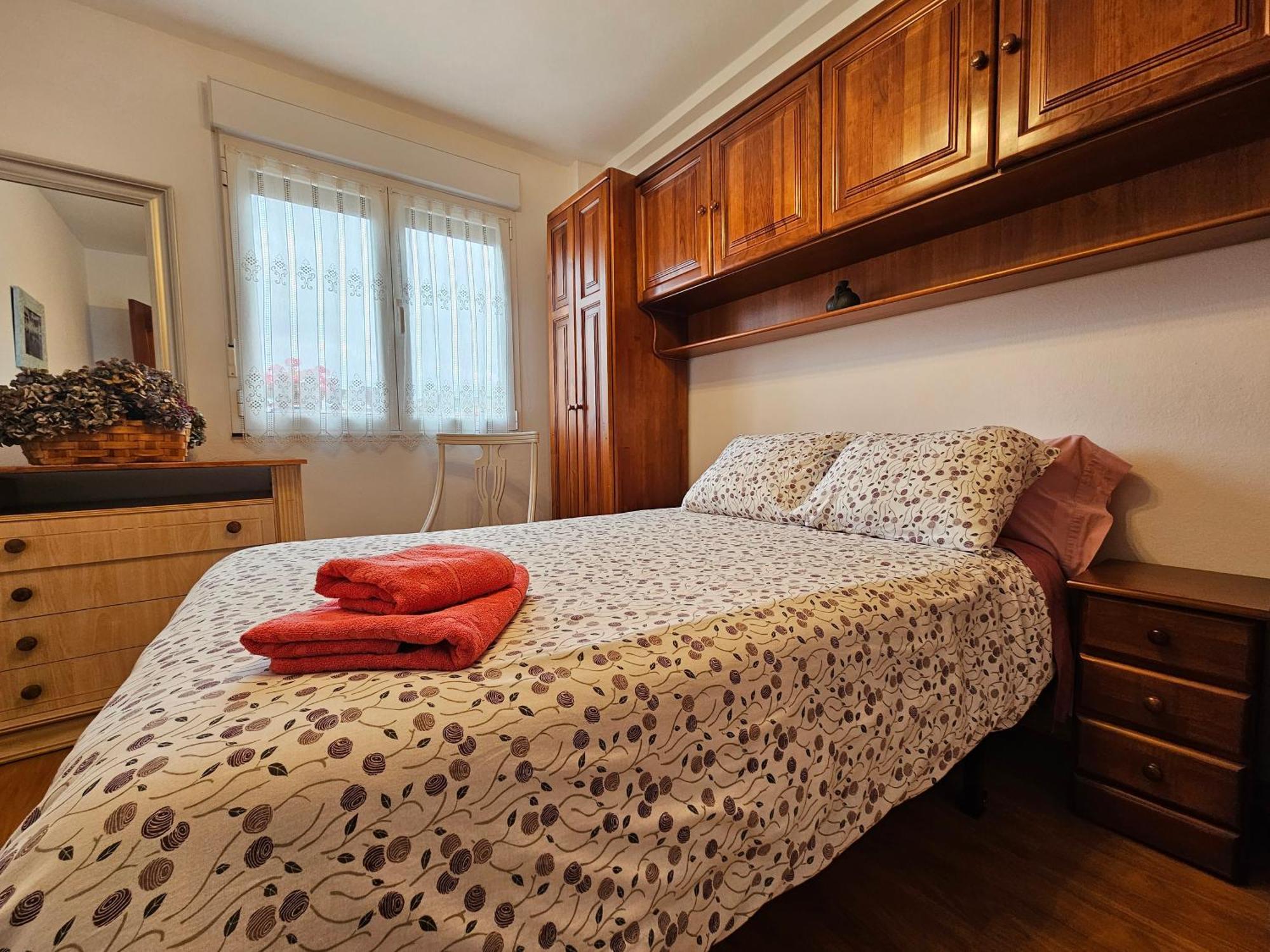 Casa Lantoxana Apartment Хихон Екстериор снимка